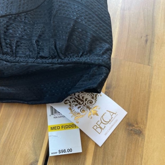 Nwt BECCA Black Swim Bra Top with Molded‎ Cups and Bow Detail Size Medium (DDD) - Picture 3 of 4